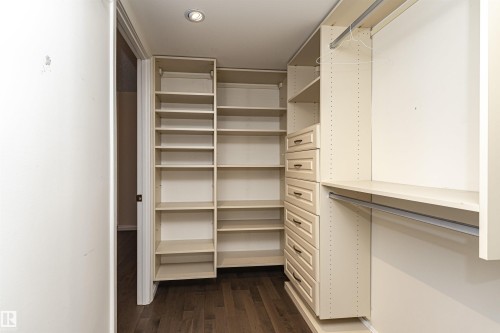 501 11503 100 Avenue, Edmonton, AB - Indoor With Storage