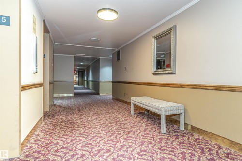 501 11503 100 Avenue, Edmonton, AB - Indoor Photo Showing Other Room