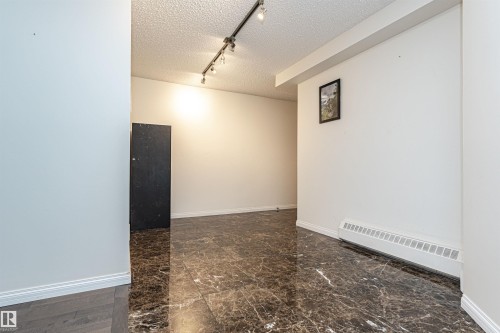 501 11503 100 Avenue, Edmonton, AB - Indoor Photo Showing Other Room