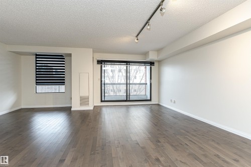 501 11503 100 Avenue, Edmonton, AB - Indoor