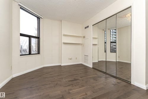 501 11503 100 Avenue, Edmonton, AB - Indoor Photo Showing Other Room