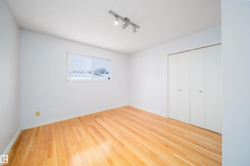 12203 158 Avenue Nw, Edmonton, AB - Indoor Photo Showing Other Room