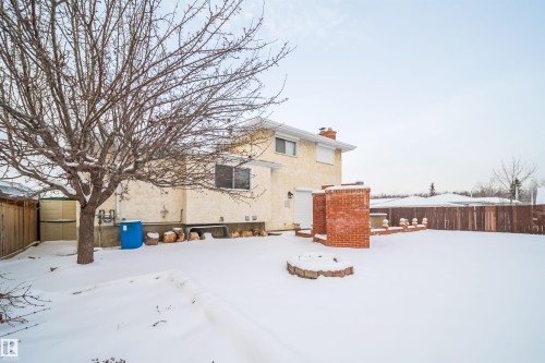 12203 158 Avenue Nw, Edmonton, AB - Outdoor