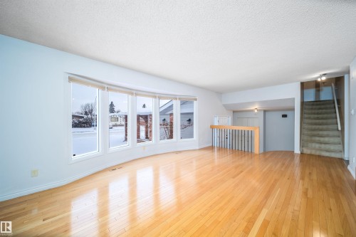 12203 158 Avenue Nw, Edmonton, AB - Indoor