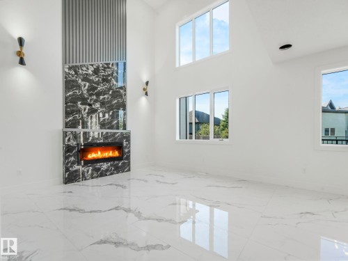 715 165 Avenue, Edmonton, AB - Indoor Photo Showing Other Room