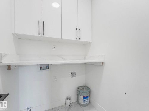 715 165 Avenue, Edmonton, AB - Indoor With Storage