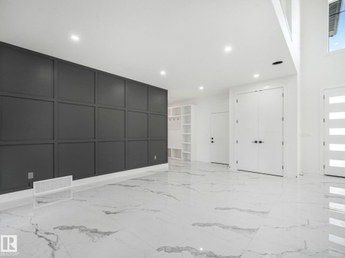 715 165 Avenue, Edmonton, AB - Indoor Photo Showing Other Room