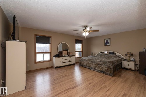 57524 Range Road 270, Rural Westlock County, AB - Indoor Photo Showing Bedroom