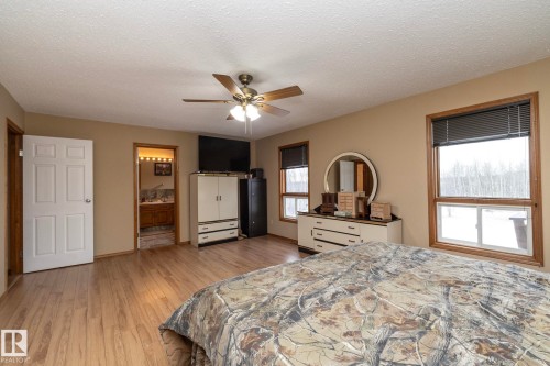 57524 Range Road 270, Rural Westlock County, AB - Indoor Photo Showing Bedroom