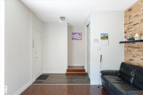 2520 116 Street, Edmonton, AB - Indoor Photo Showing Other Room