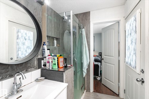 2520 116 Street, Edmonton, AB - Indoor