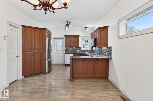 9328 152 Street, Edmonton, AB - Indoor Photo Showing Kitchen