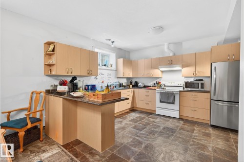 9328 152 Street, Edmonton, AB - Indoor Photo Showing Kitchen