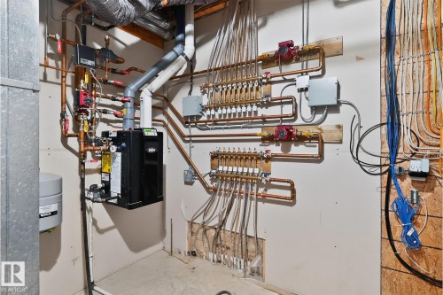 9328 152 Street, Edmonton, AB - Indoor