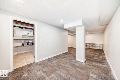 10936 Beaumaris Road, Edmonton, AB - Indoor