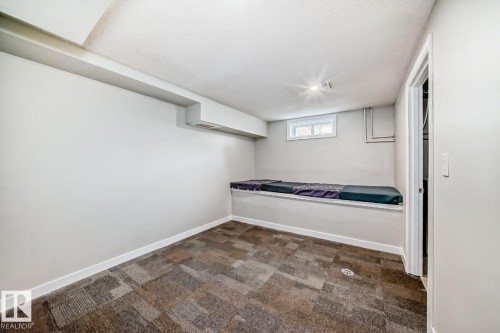 10936 Beaumaris Road, Edmonton, AB - Indoor Photo Showing Other Room