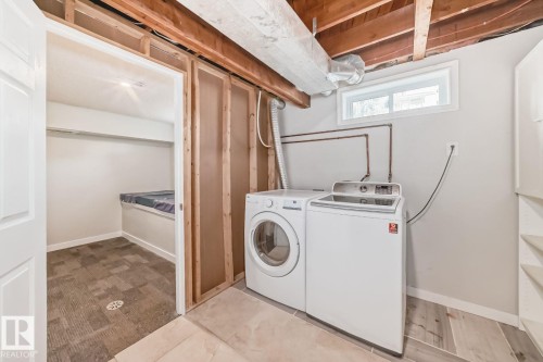 10936 Beaumaris Road, Edmonton, AB - Indoor Photo Showing Laundry Room