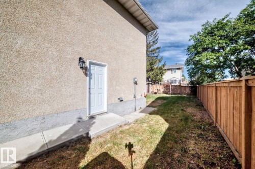 10936 Beaumaris Road, Edmonton, AB - Outdoor