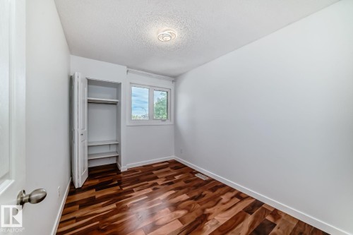 10936 Beaumaris Road, Edmonton, AB - Indoor Photo Showing Other Room