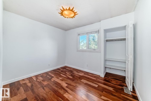 10936 Beaumaris Road, Edmonton, AB - Indoor Photo Showing Other Room