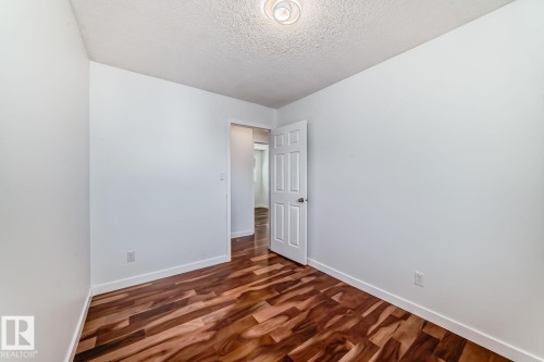 10936 Beaumaris Road, Edmonton, AB - Indoor Photo Showing Other Room