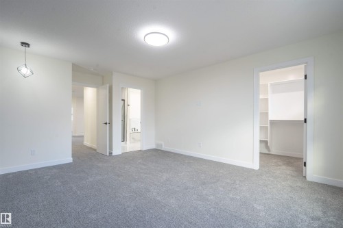 5720 176 Avenue, Edmonton, AB - Indoor Photo Showing Other Room