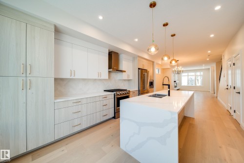 10649 81 Street, Edmonton, AB - Indoor Photo Showing Kitchen With Double Sink With Upgraded Kitchen