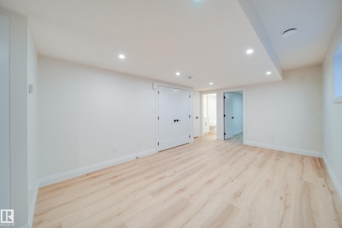 10649 81 Street, Edmonton, AB - Indoor Photo Showing Other Room