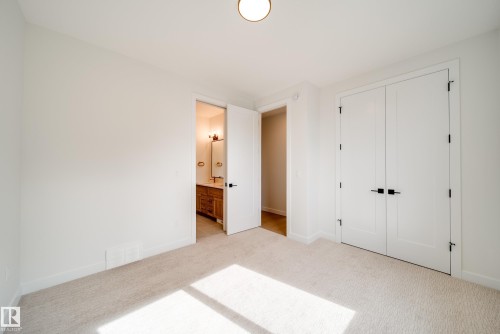 6003 111 Avenue, Edmonton, AB - Indoor