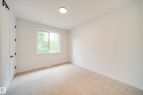 6003 111 Avenue, Edmonton, AB - Indoor Photo Showing Other Room