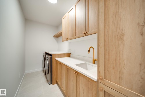 6003 111 Avenue, Edmonton, AB - Indoor Photo Showing Laundry Room
