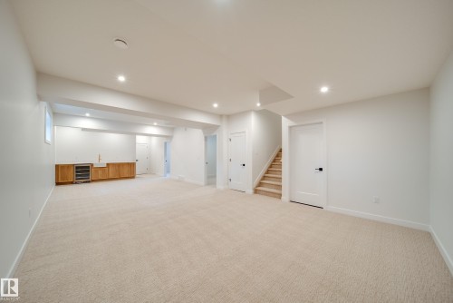 6003 111 Avenue, Edmonton, AB - Indoor