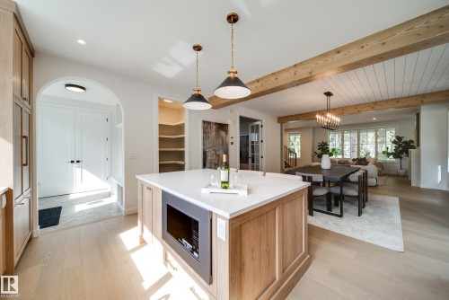 6003 111 Avenue, Edmonton, AB - Indoor Photo Showing Other Room