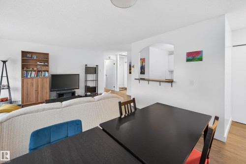 602 9916 113 Street, Edmonton, AB - Indoor Photo Showing Dining Room