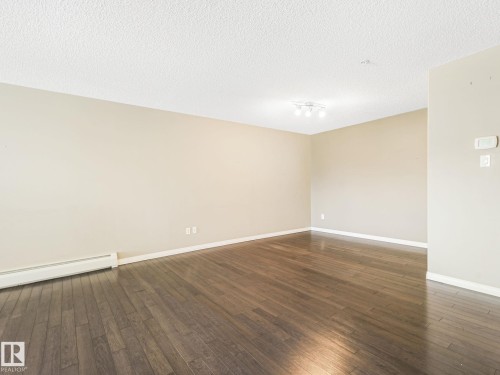 7330 7327 South Terwillegar Drive, Edmonton, AB - Indoor Photo Showing Other Room