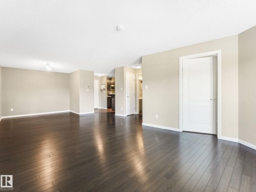 7330 7327 South Terwillegar Drive, Edmonton, AB - Indoor Photo Showing Other Room