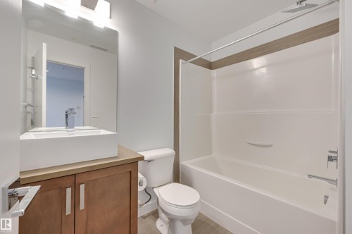 806 10238 103 Street, Edmonton, AB - Indoor Photo Showing Bathroom