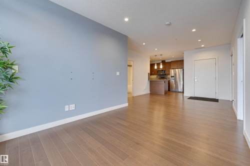 806 10238 103 Street, Edmonton, AB - Indoor