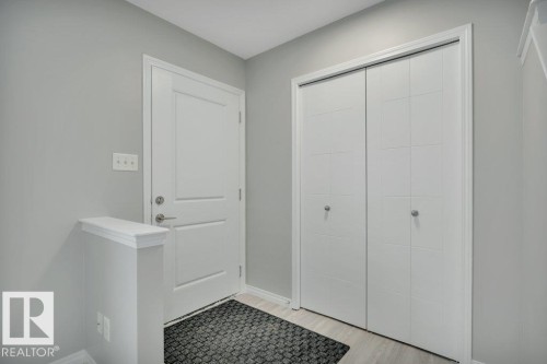 2338 29A Avenue, Edmonton, AB - Indoor Photo Showing Other Room