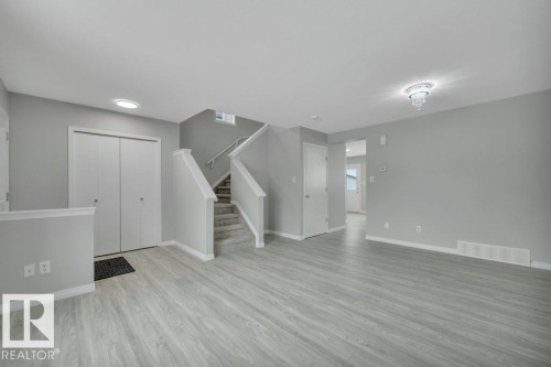 2338 29A Avenue, Edmonton, AB - Indoor Photo Showing Other Room
