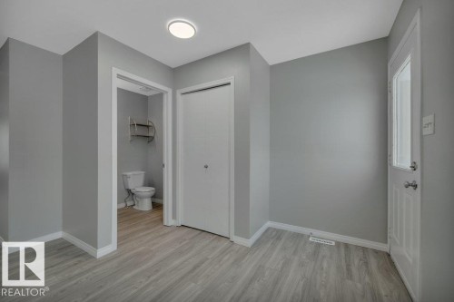 2338 29A Avenue, Edmonton, AB - Indoor Photo Showing Other Room