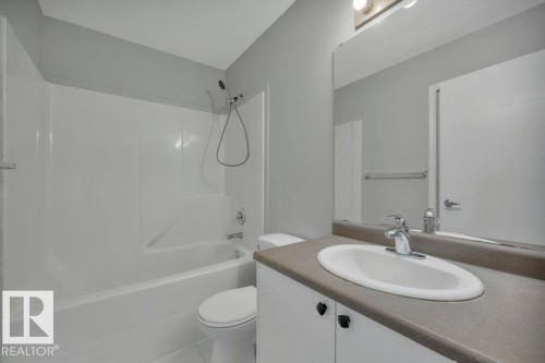 2338 29A Avenue, Edmonton, AB - Indoor Photo Showing Bathroom