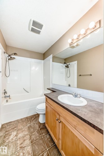 48 150 Edwards Drive, Edmonton, AB - Indoor Photo Showing Bathroom