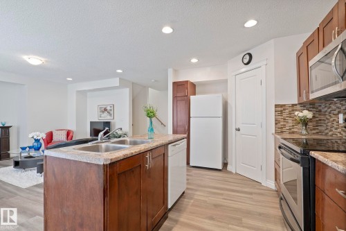 11918 68 Street, Edmonton, AB - Indoor Photo Showing Kitchen With Double Sink With Upgraded Kitchen