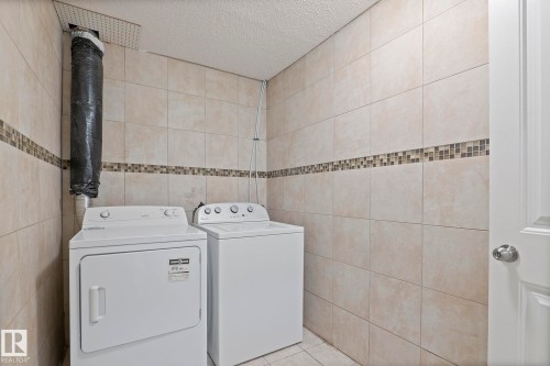 11918 68 Street, Edmonton, AB - Indoor Photo Showing Laundry Room