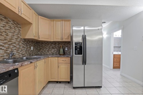 11918 68 Street, Edmonton, AB - Indoor Photo Showing Kitchen With Double Sink