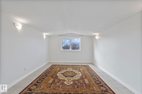 11918 68 Street, Edmonton, AB - Indoor Photo Showing Other Room