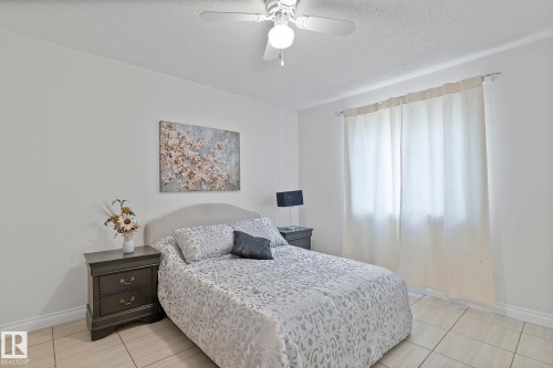 11918 68 Street, Edmonton, AB - Indoor Photo Showing Bedroom