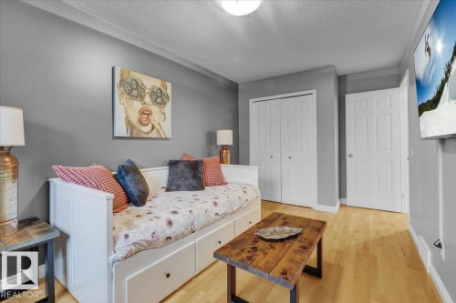 1144 Wedgewood Boulevard, Edmonton, AB - Indoor Photo Showing Bedroom