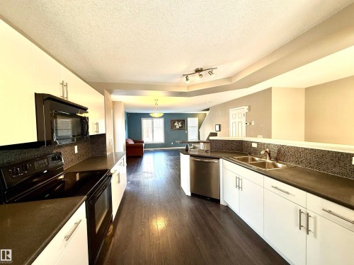 1641 Towne Centre Boulevard, Edmonton, AB - Indoor Photo Showing Kitchen With Double Sink
